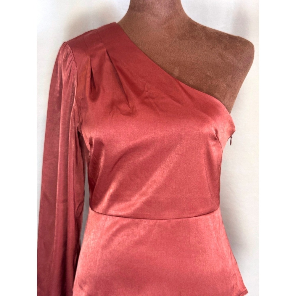 Lulus One Shoulder Top Women XS Rust Rose Gold‎ Satin Cocktail NWT Bronze Top - Picture 2 of 8